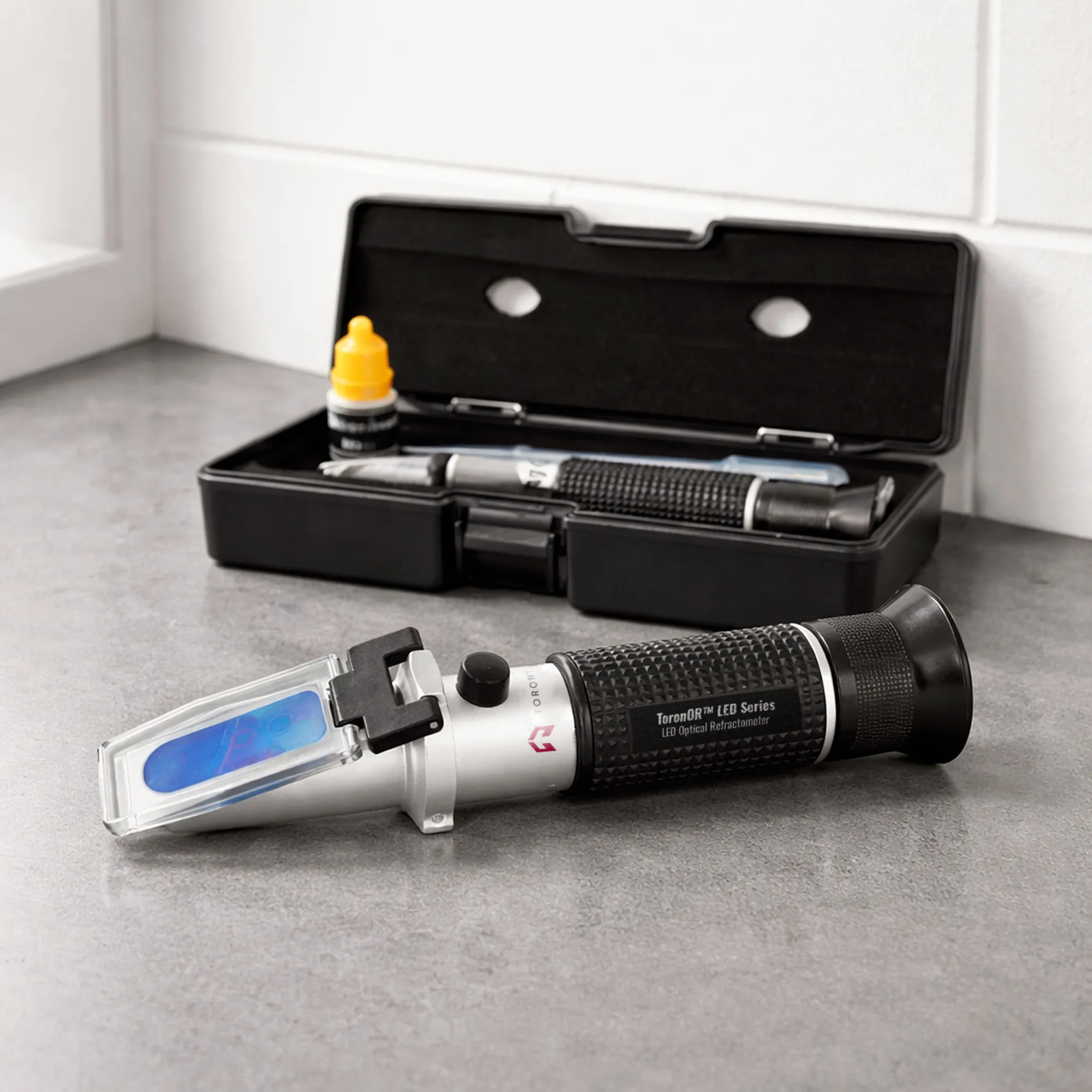 LED Optical Refractometer